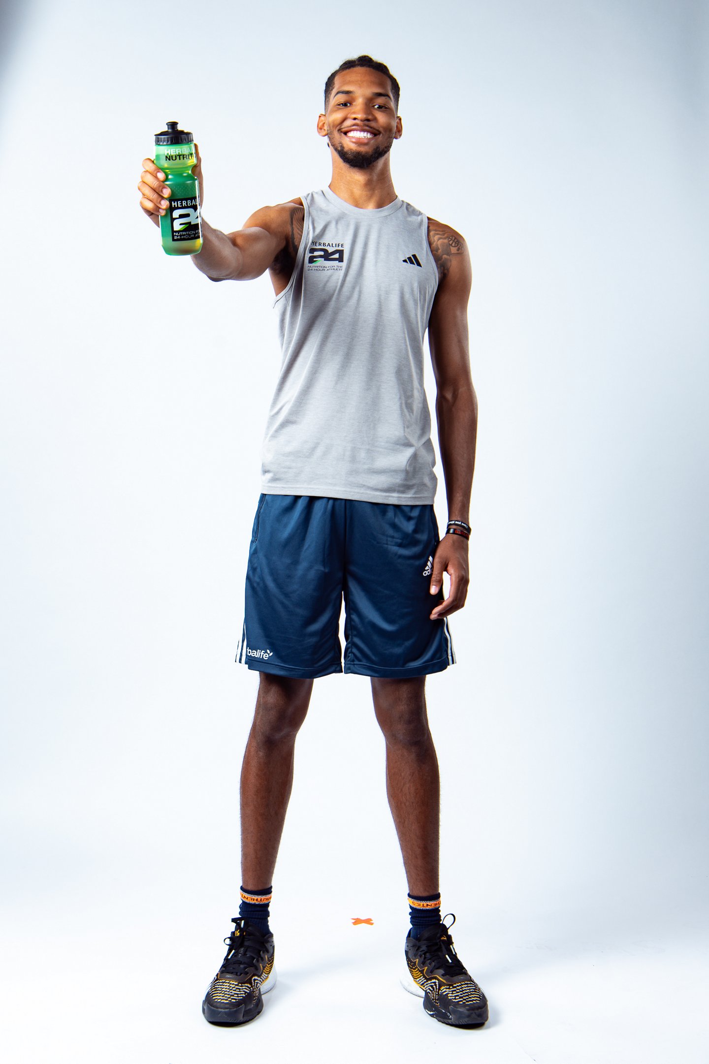 Herbalife sponosored athlete Ziaire brings you this cherry delicious beverage to keep you driven!